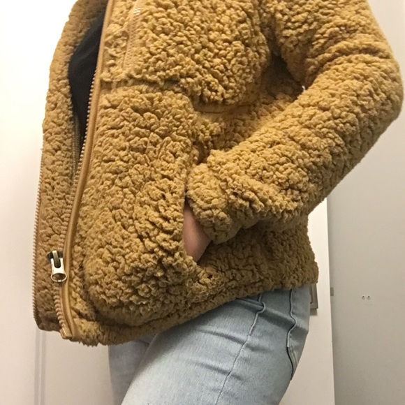 Garage Sherpa Jacket - Picture 4 of 6